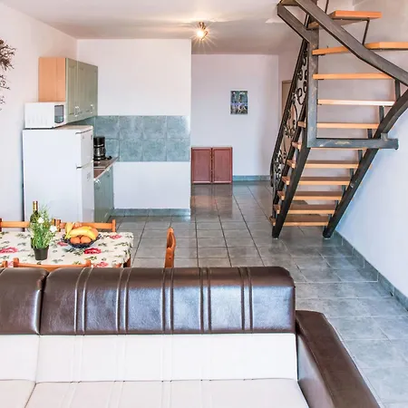 Stana-4 By Interhome Lägenhet